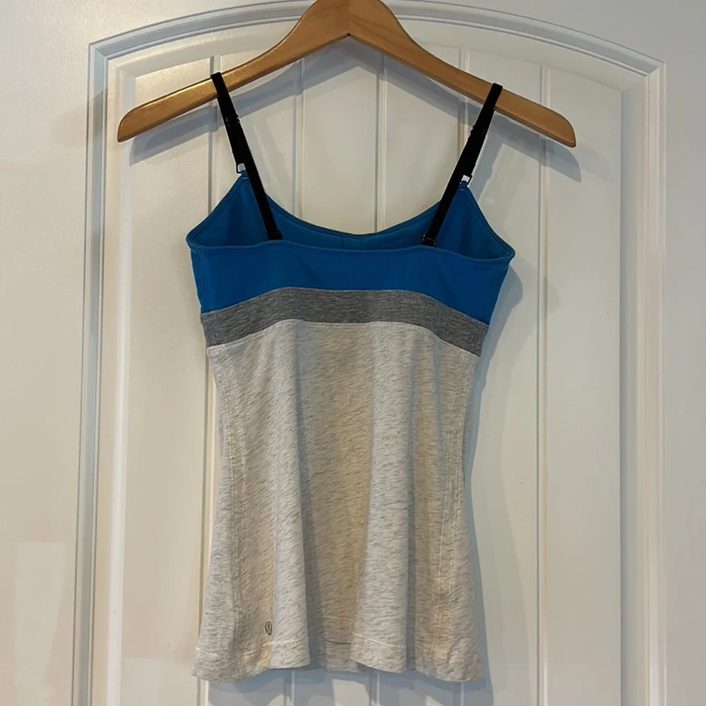 SALE ‼️- EUC Lululemon Tank Top - Picture 3 of 4